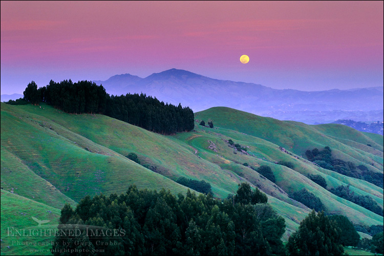 Photo: Full moon rising at sunset over Mt. Diablo from the Orinda Hills, Contra Costa County, California