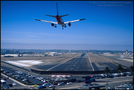 Picture: Passenger jet on final approach for landing, Lindbergh Field, San Diego, California.
