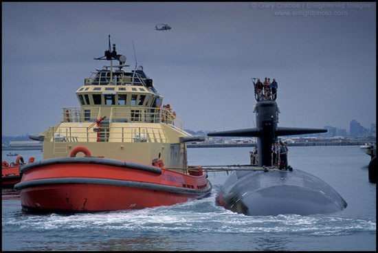 Picture: Submarine pulling into dock at Point Loma, San Diego, CALIFORNIA
