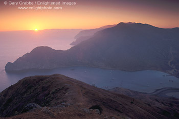 Picture: Sunset over the Pacific Ocean and Catalina Harbor, Catalina Island, California