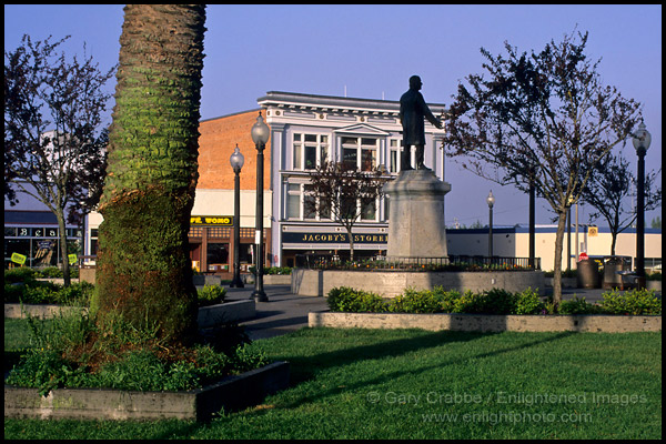 Photo: Jacoby Store and Aracta Plaza, downtown Arcata, Humboldt County, CALIFORNIA