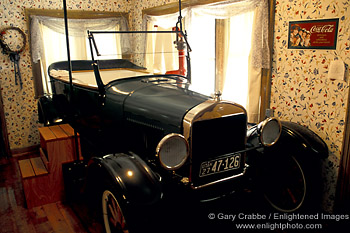 Image: Old car converted to bathtub, Seven Wives Bed & Breakfast, St. George, Utah's Dixie, Utah